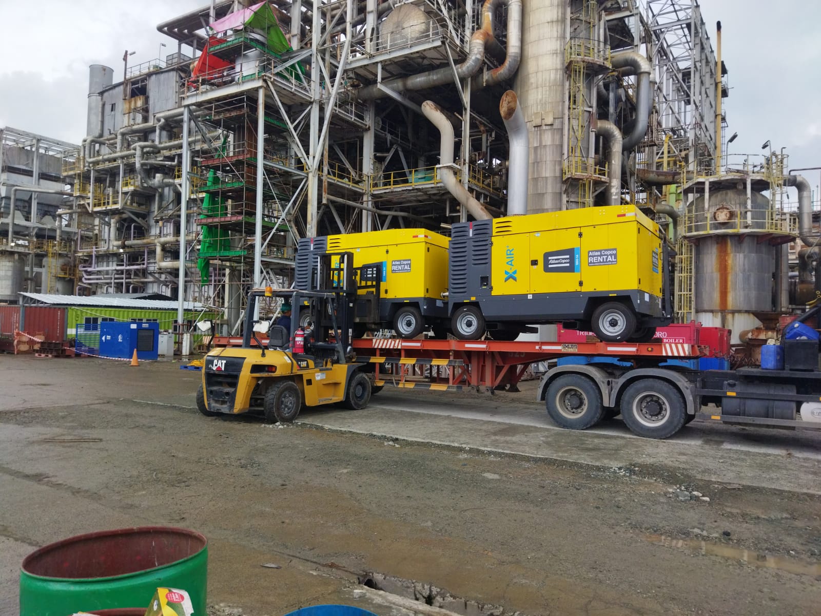 Rental of 920 CFM, 150 PSIG Portable Air Compressors for the Pupuk Kaltim Plant Turnaround in Bontang
